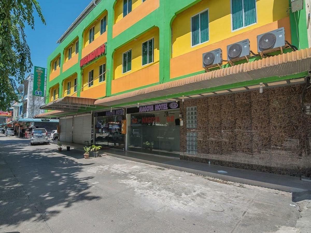 红多兹酒店-近巴淡岛纳格雅城市布道2号 Batam 外观 照片