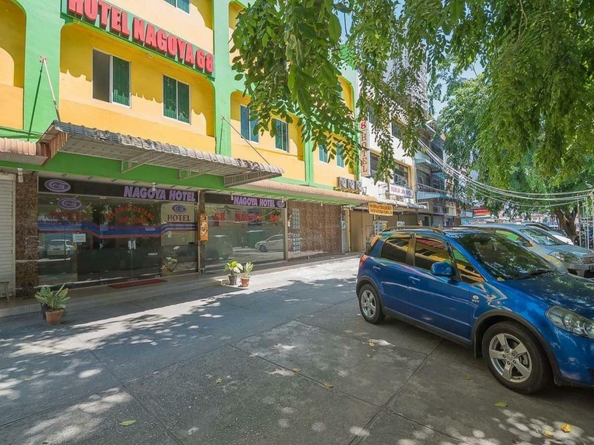 红多兹酒店-近巴淡岛纳格雅城市布道2号 Batam 外观 照片